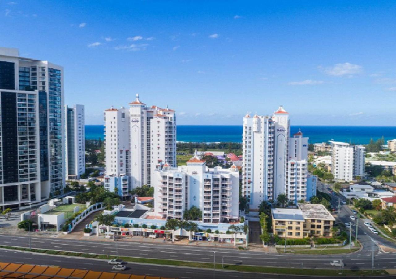 Location Location Location - Broadbeach :) Gold Coast Exterior foto